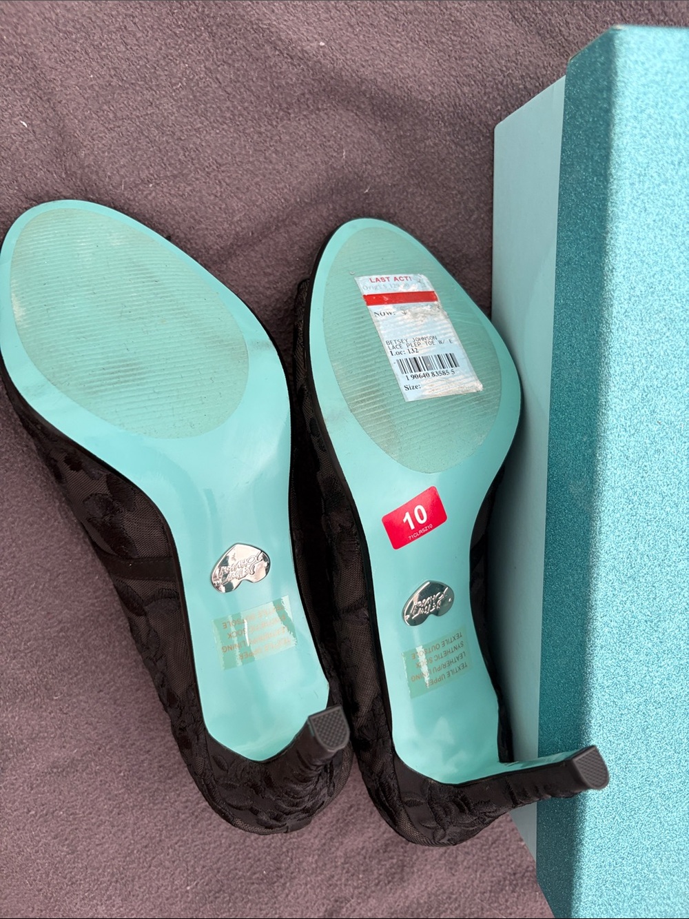 Blue by Betsey Johnson Black Floral Mesh Peep Toe Pumps - Picture 2 of 4